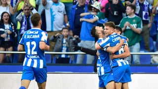 El sorprendente portero que tratará de frenar al Deportivo en su camino hacia el ascenso a Segunda división