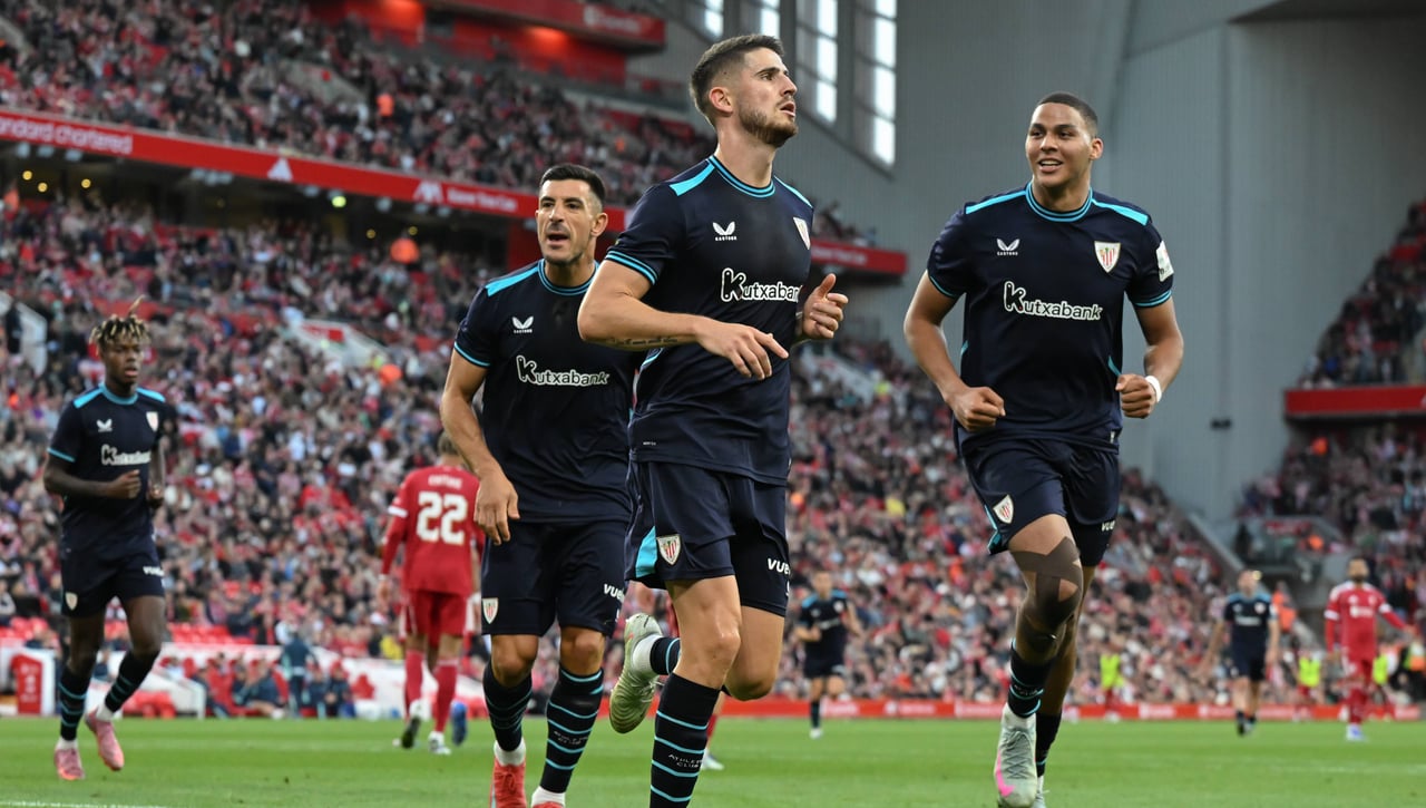 Dos derrotas y tres lesiones en Anfield