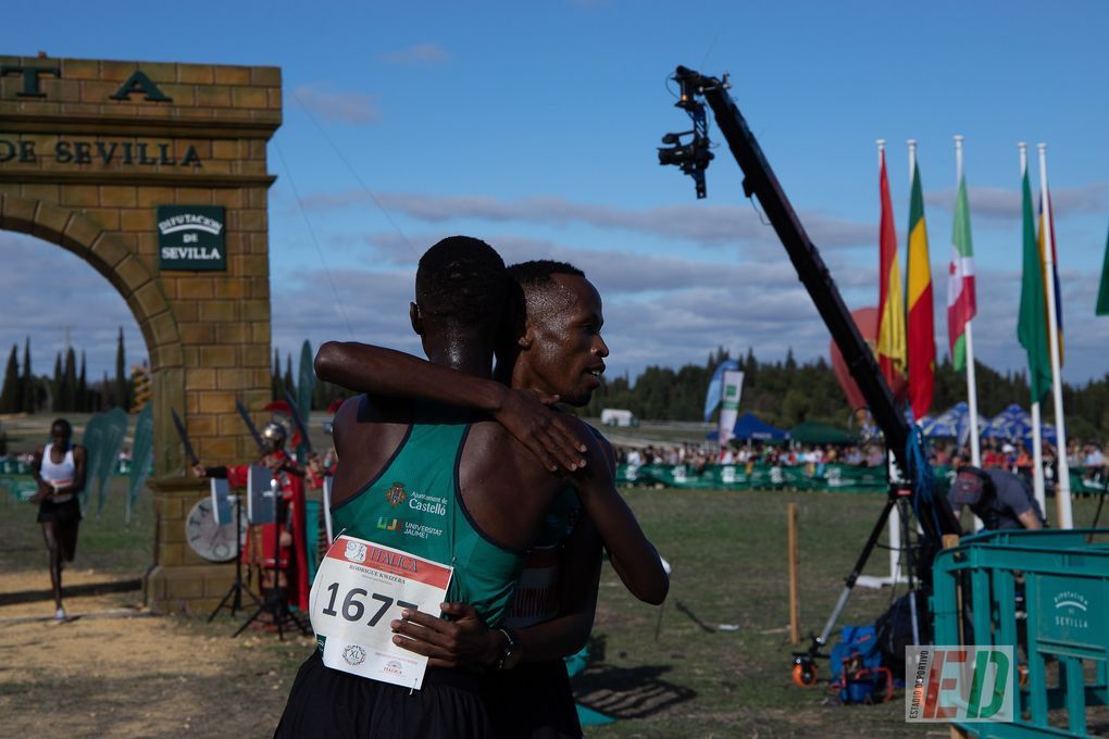 Thierry Ndikumwenayo: "Iba corriendo a mucha velocidad, así que tenía que ganar"