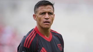 Locura en Chile con Alexis Sánchez: de "medio retirado" a "estar cerca de su mejor versión" en el Sevilla 
