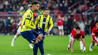 Se frotan las manos con En Nesyri