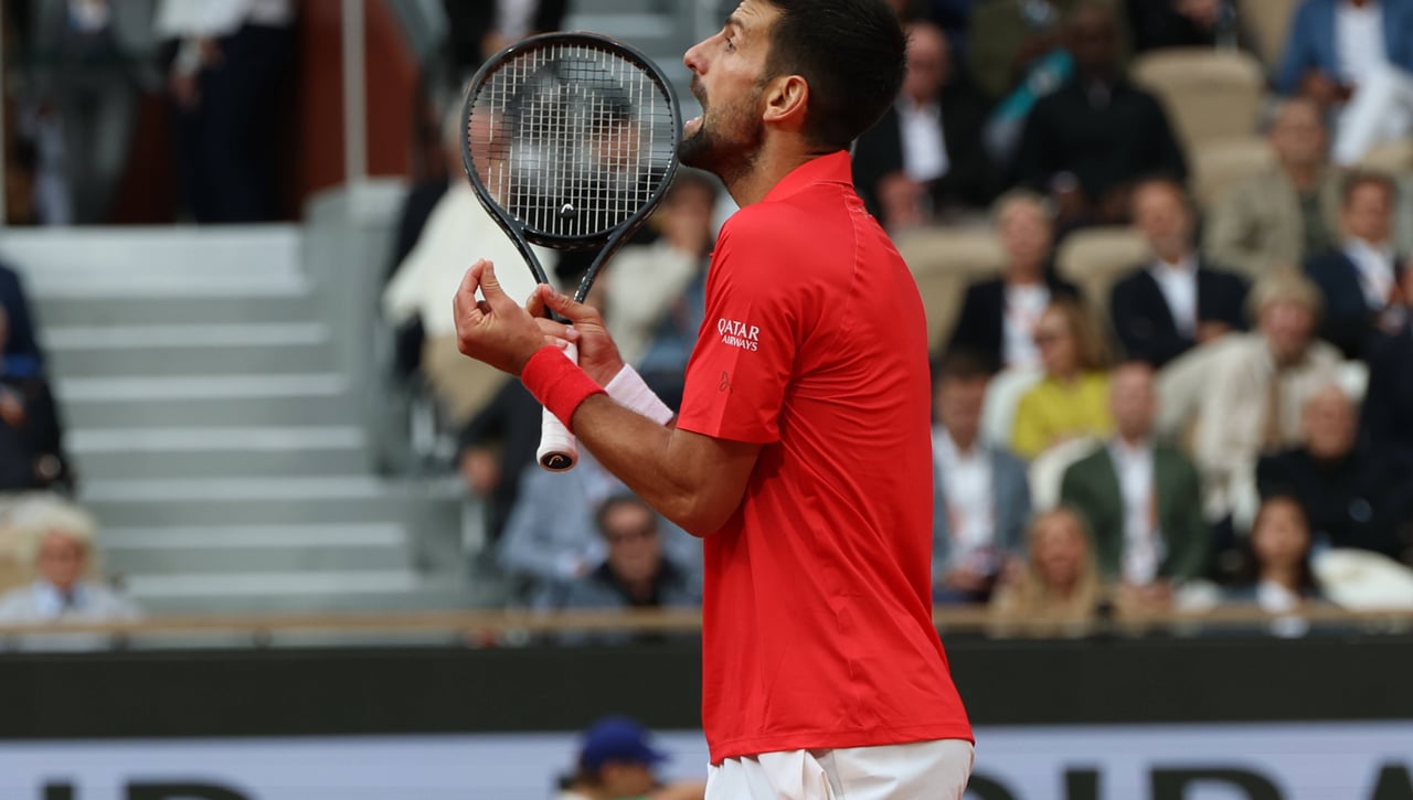 Las sanciones más curiosas en pista: multas por hablar, por reír o por tardar