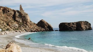 La playa virgen de Granada que es prácticamente desconocida