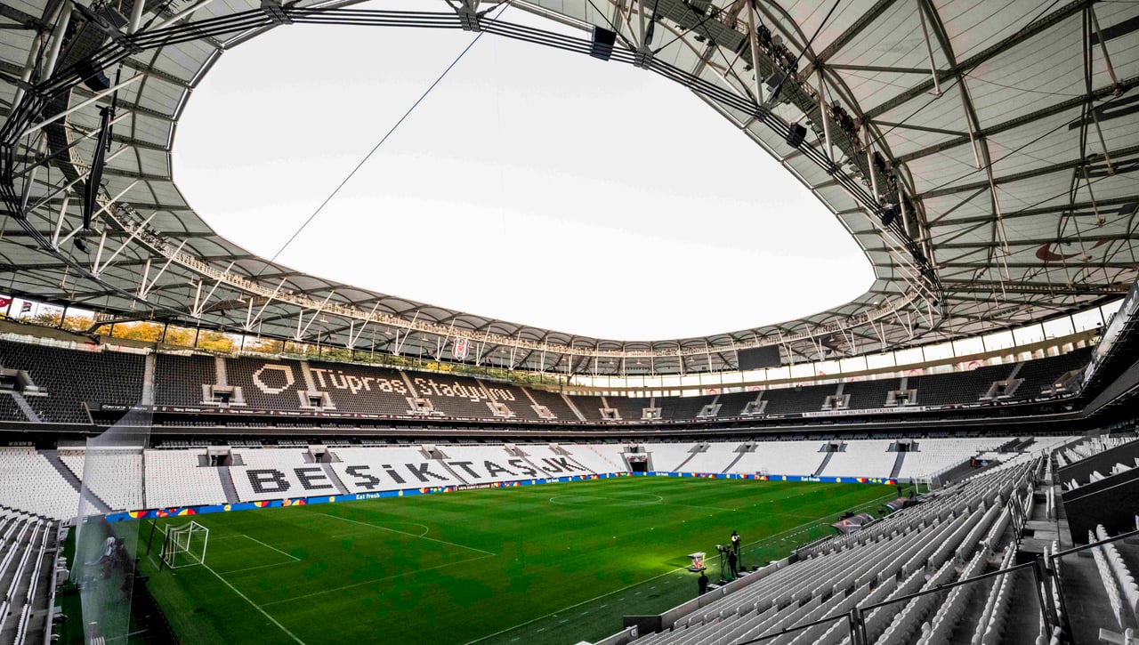 El listón está en 20 millones: formato, ingresos, sorteos y fechas claves de la Europa League 25/26