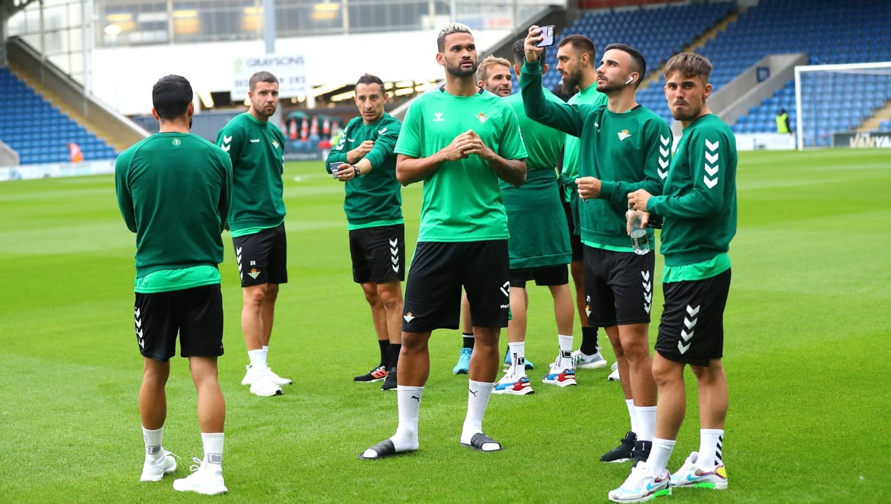Pellegrini da pistas para el once titular frente al Zaragoza... y ante la Fiorentina