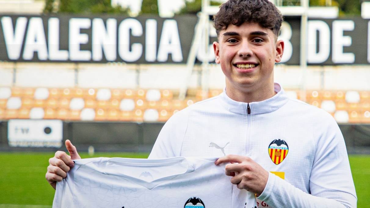 Los detalles del acuerdo entre Valencia y Deportivo de La Coruña por el goleador que también pretendía el Real Madrid