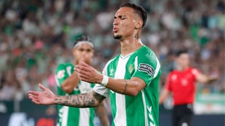 LaLiga lanza una apocalíptica amenaza: "El Betis se quedaría sin el fichaje de Antony"