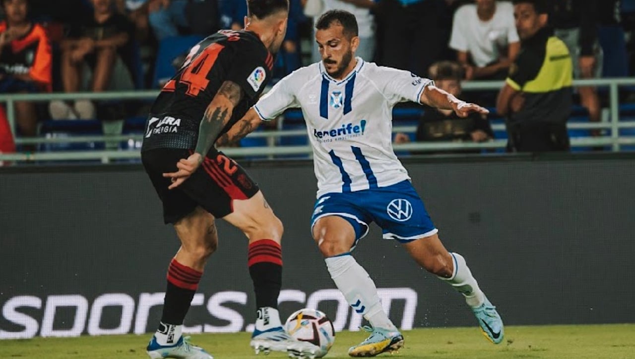 El Tenerife confirma un nuevo adiós