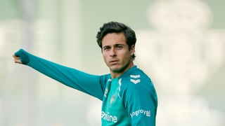 El Betis paga cara la cuesta de enero: parte médico y tiempo de baja para Riquelme, enésimo lesionado en pleno maratón de partidos