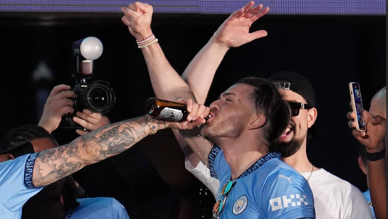 Grealish, otra vez borracho