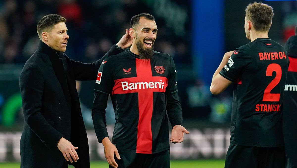 Borja Iglesias recupera el protagonismo, pero no el acierto, en su debut en la Bundesliga