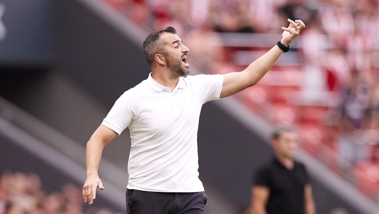 Diego Martínez le 'baja los humos' a Joselu