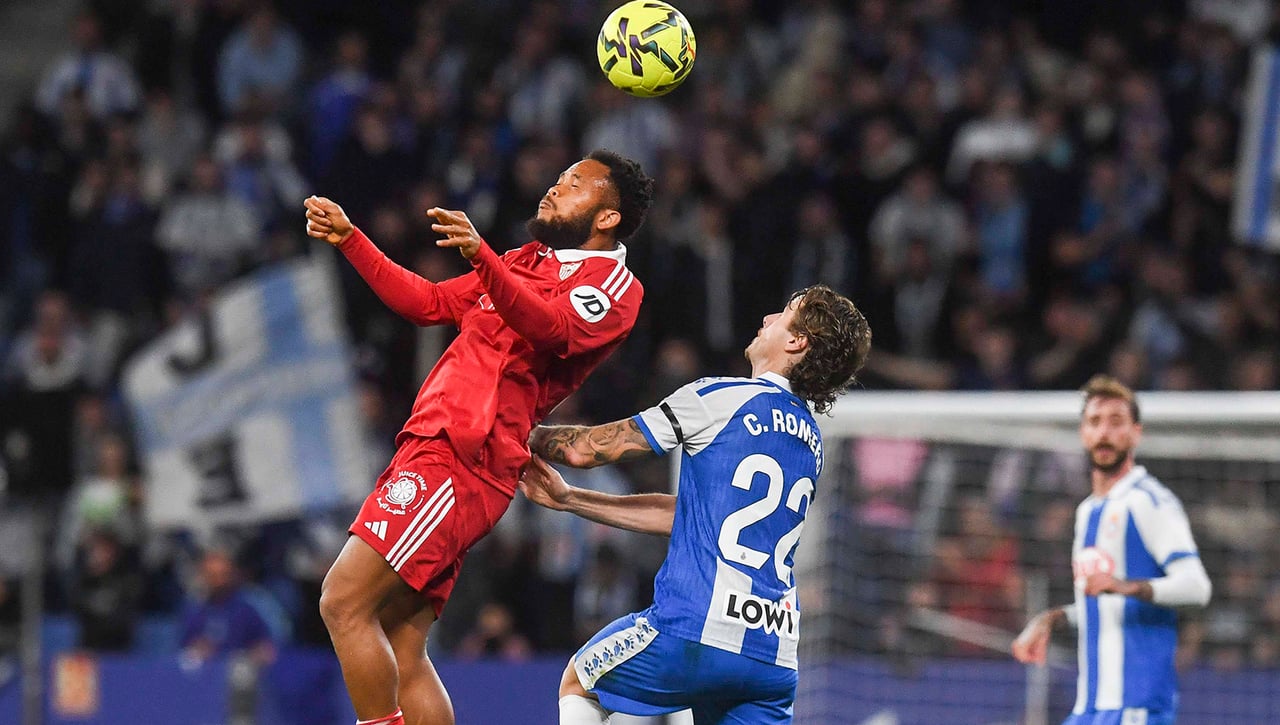 Ambiente hostil contra el Sevilla: LaLiga denuncia seis cánticos ofensivos en Cornellá