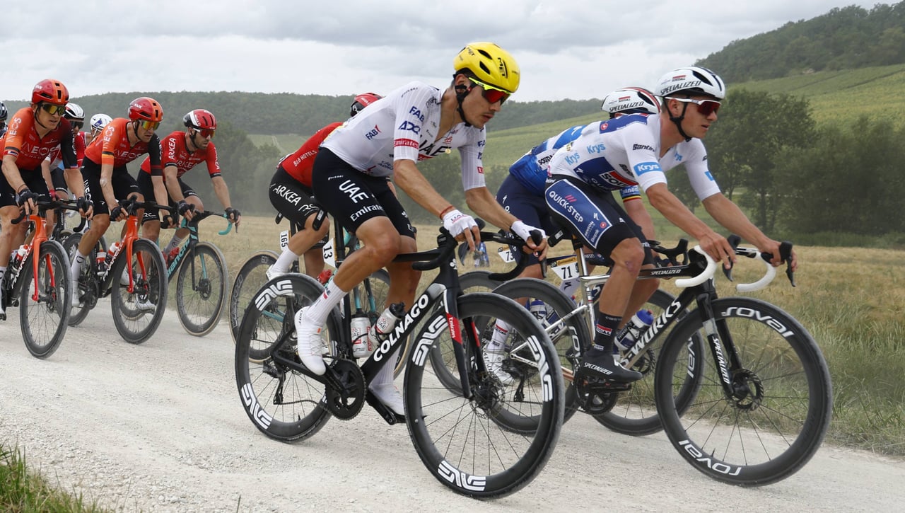 El Covid aparta a Juan Ayuso del Tour de Francia