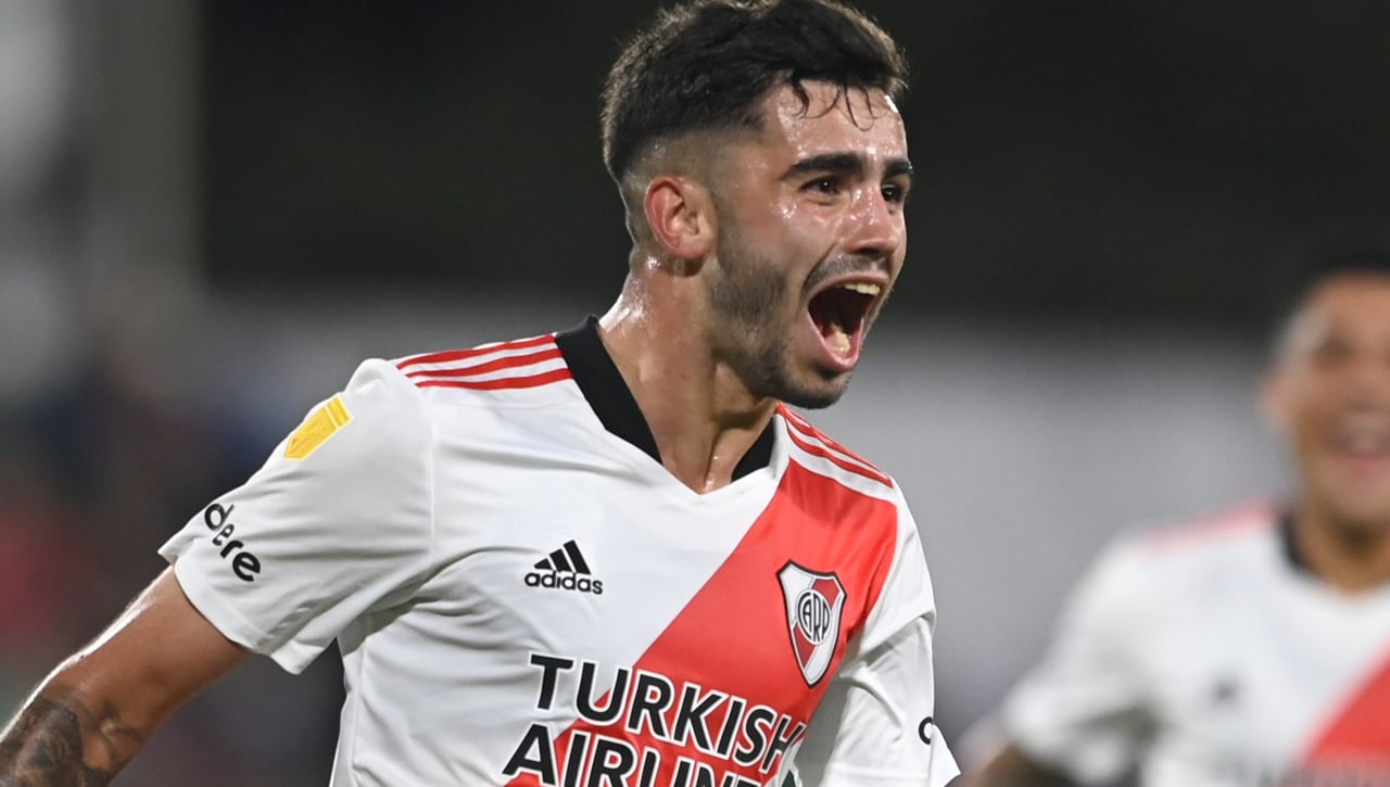 Negociaciones para la contratación de Santiago Simón