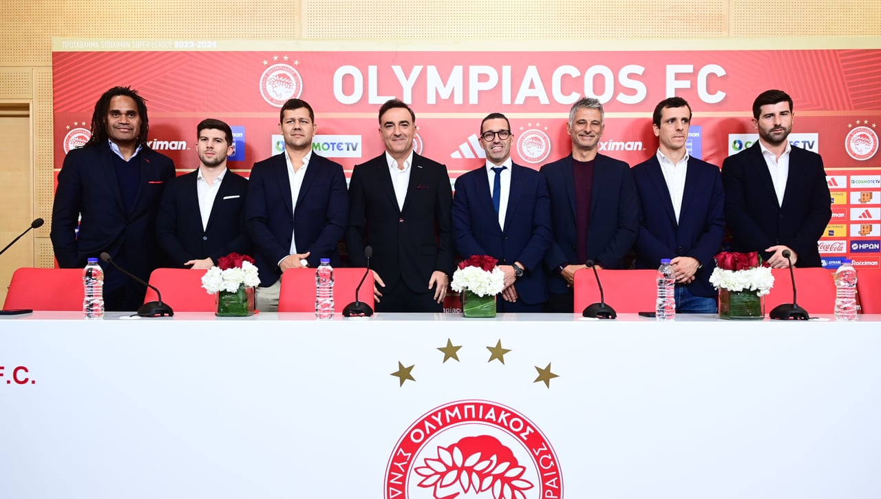 Diego Martínez, al paro y disponible en pleno debate sobre Diego Alonso; Cordón, reubicado