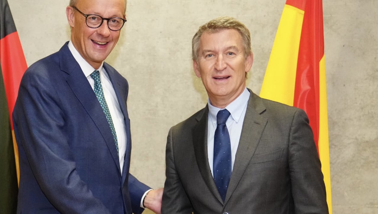 Alberto Núñez Feijóo ya no lleva gafas y este es el motivo