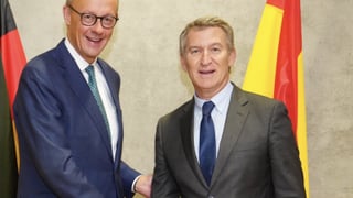 Alberto Núñez Feijóo ya no lleva gafas y este es el motivo