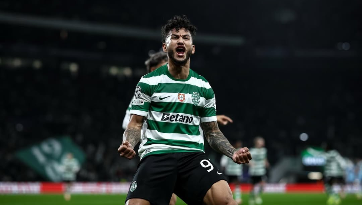 Luis Suárez sigue en la lucha por el pichichi tras su último doblete