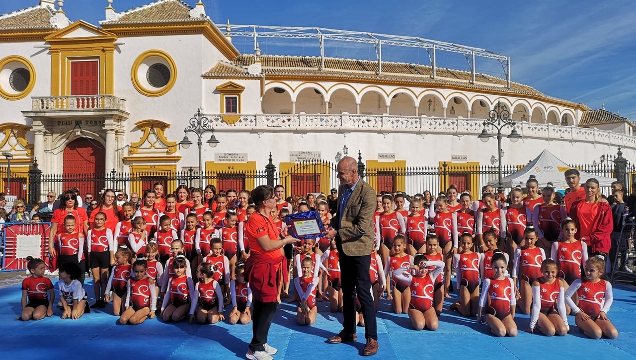 Calle Deporte reúne a más de 10.000 personas en Paseo Colón