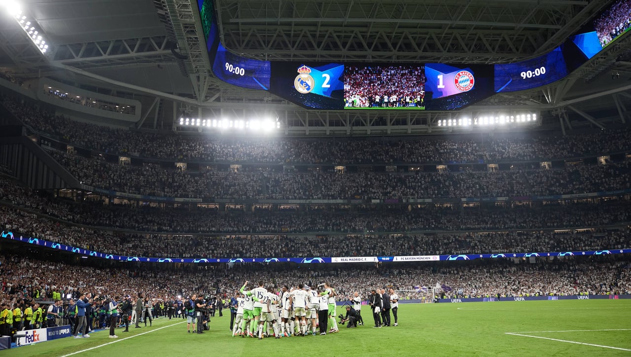 Una estrella del Real Madrid la lía en pleno en partido y se encara con el Liverpool