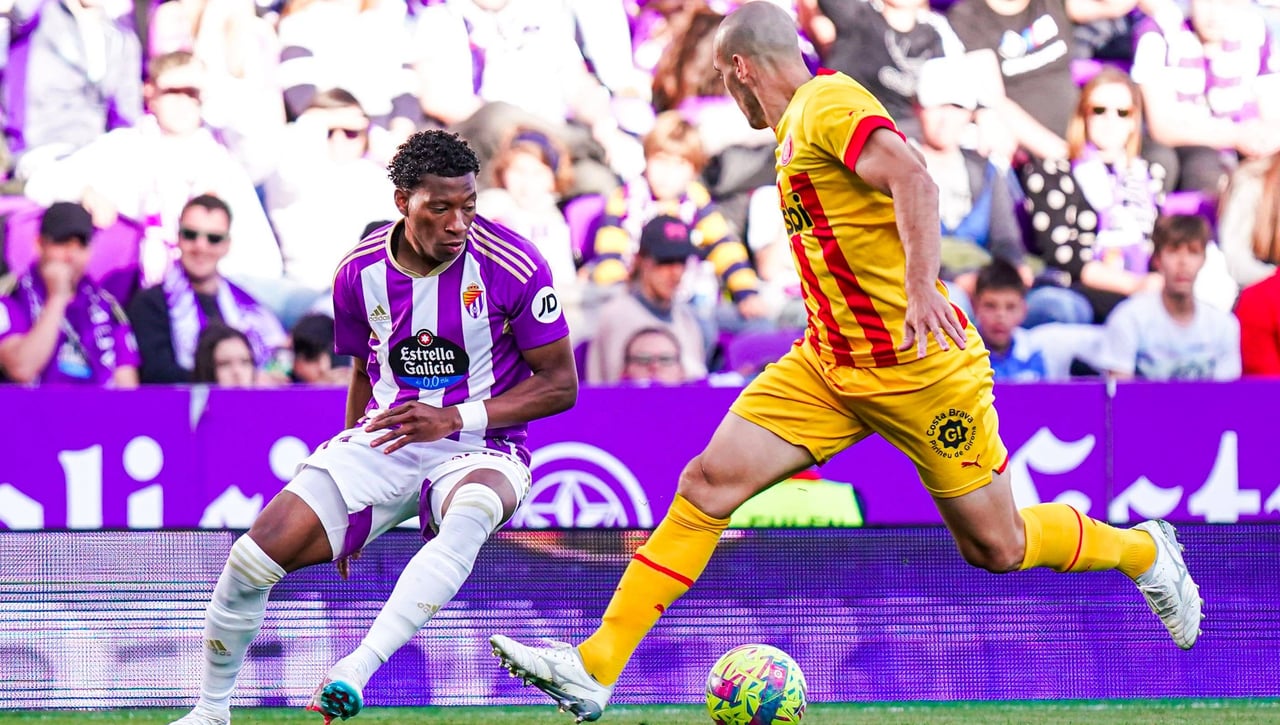 El Real Valladolid vence al Girona para atar aún más la permanencia
