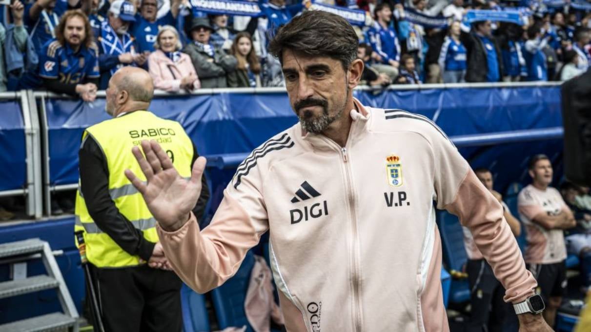 Paunovic se moja con la polémica del Oviedo - Levante: "El árbitro no debería estar ahí"