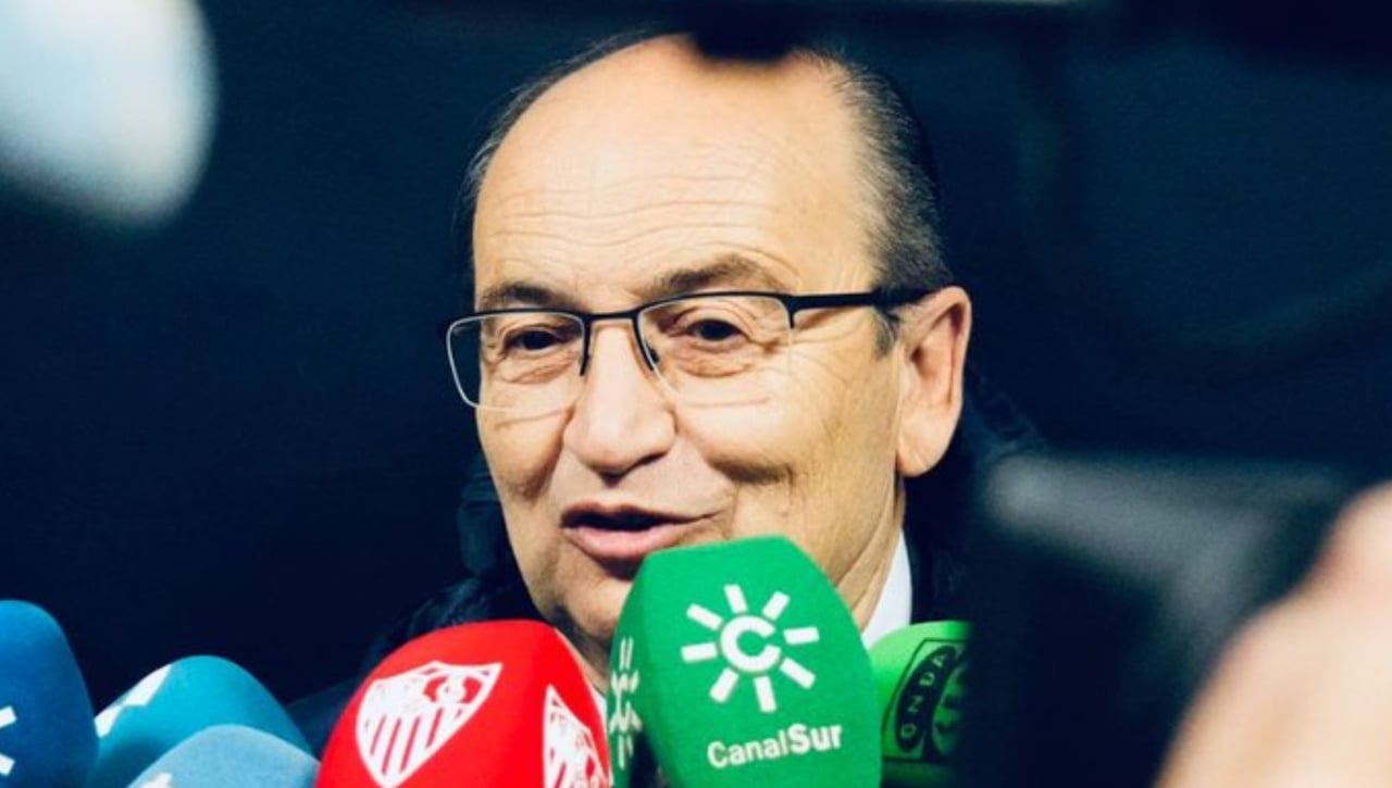 Castro manda un 'palito' a Acuña, también a los árbitros y avisa al United