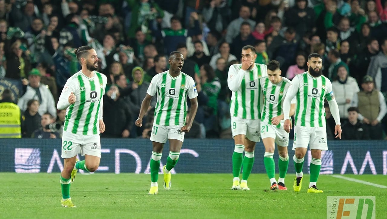 Betis 2-4 Barcelona: La magia de Isco no basta para mantener el fortín