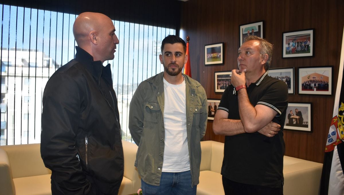 Sanción ejemplar para los futbolistas que agredieron a un árbitro en Ceuta
