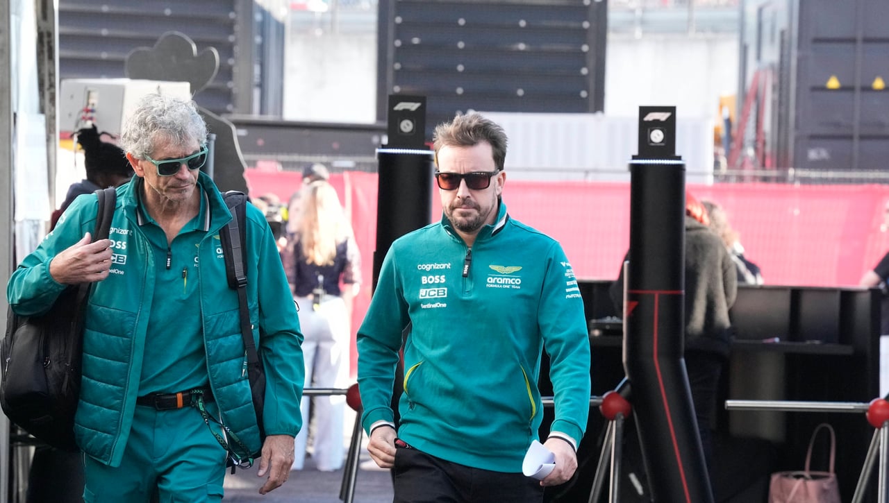 Fernando Alonso desafía a Aston Martin