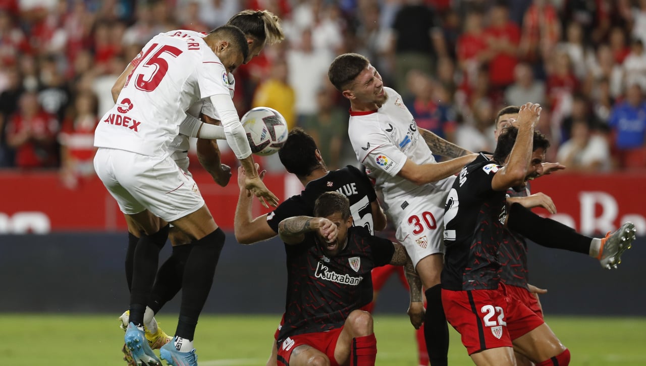 Carmona, otra baja en el Sevilla