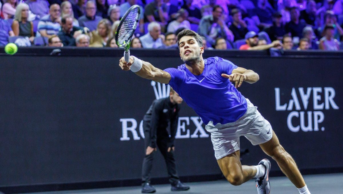 Carlos Alcaraz se va tocado