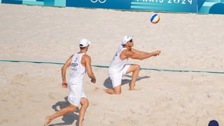 Herrera y Gavira lideran el voley español