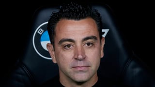 Xavi la lía con la defensa del Barça