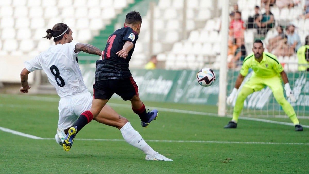 El Granada cae derrotado ante el Córdoba