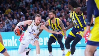 El Barça golpea en Valencia y el Madrid flaquea