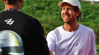 Sebastian Vettel se 'cuela' en el estreno de Hamilton con Ferrari