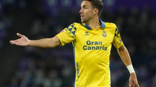 Las Palmas rescinde el contrato de Jaime Mata y el futbolista es libre para firmar por cualquier club
