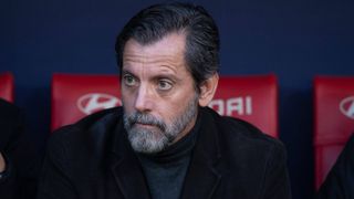 "Quique Sánchez Flores merece continuar en el Sevilla un año más"