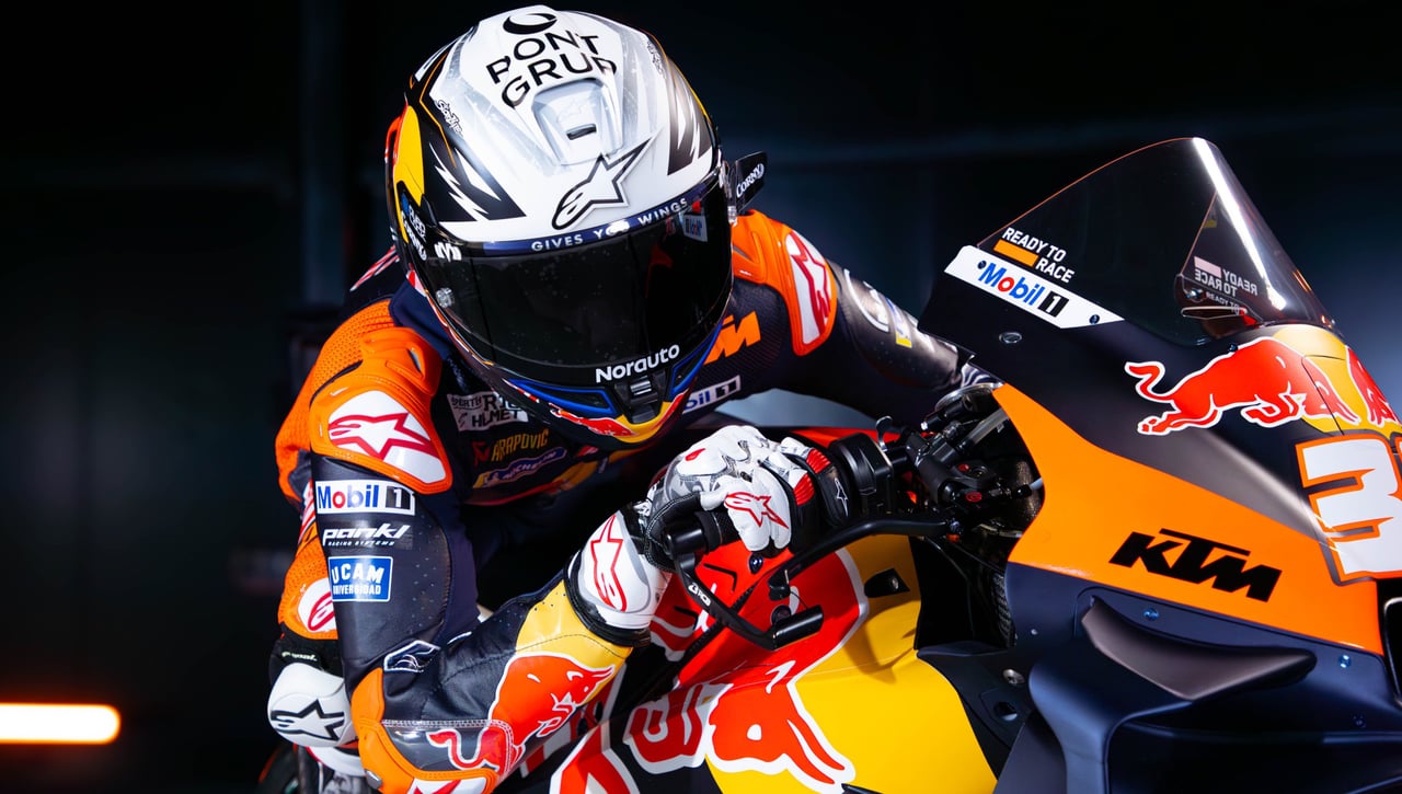 Pedro Acosta muestra sus nuevos colores