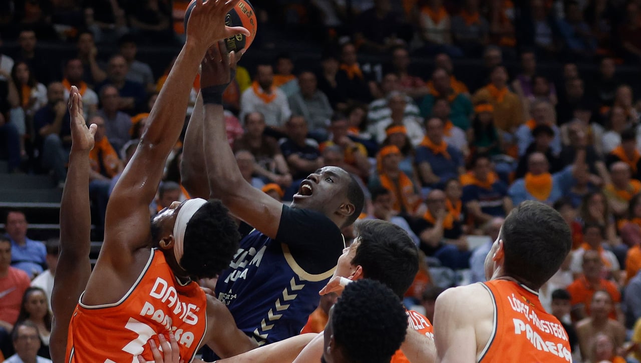 El UCAM Murcia da la única sorpresa de la ACB