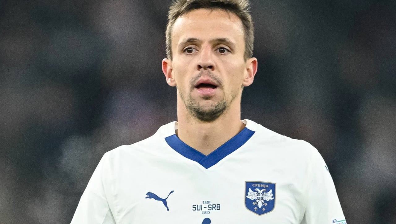 Roberto Suárez asegura que Maksimovic es "una prioridad" para el Oviedo