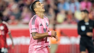 Grave sanción a Luis Suárez por su escupitajo