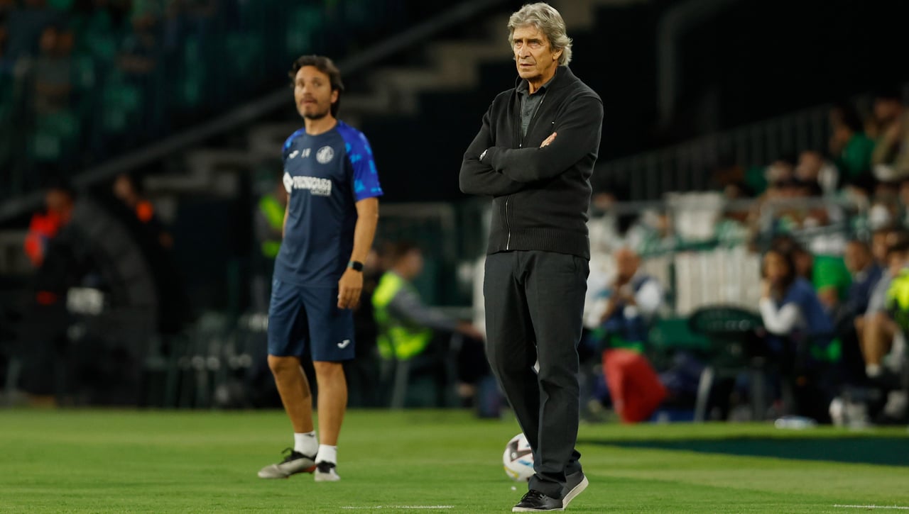Pellegrini, obligado a rectificar sobre la roja a Pezzella, remarca "el fracaso de jugar en Europa"  