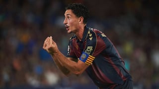 Rayo y Elche pugnan por un Pablo Martínez que acaba contrato con el Levante