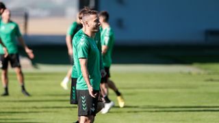 Alegría incompleta para Pellegrini en el entrenamiento del Betis