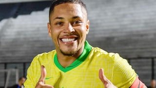 "El Betis le ha salvado la vida a Vitor Roque"