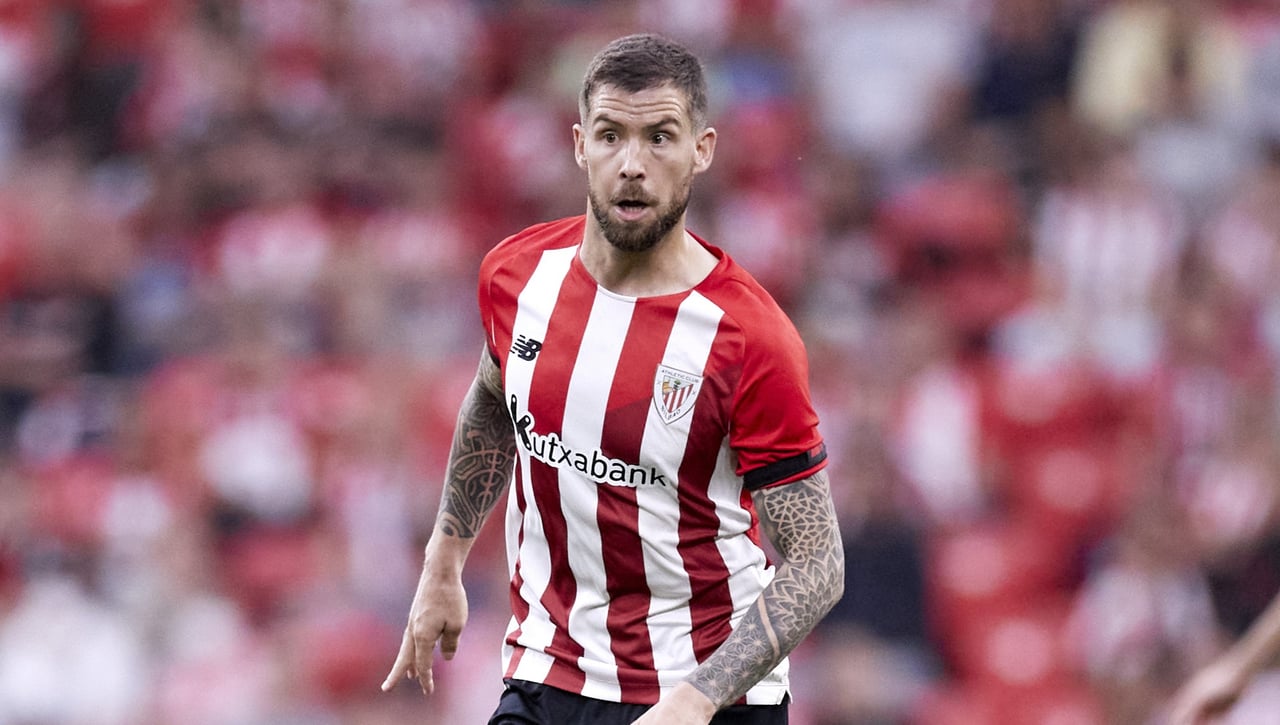 El viaje que aclara el futuro de Iñigo Martínez