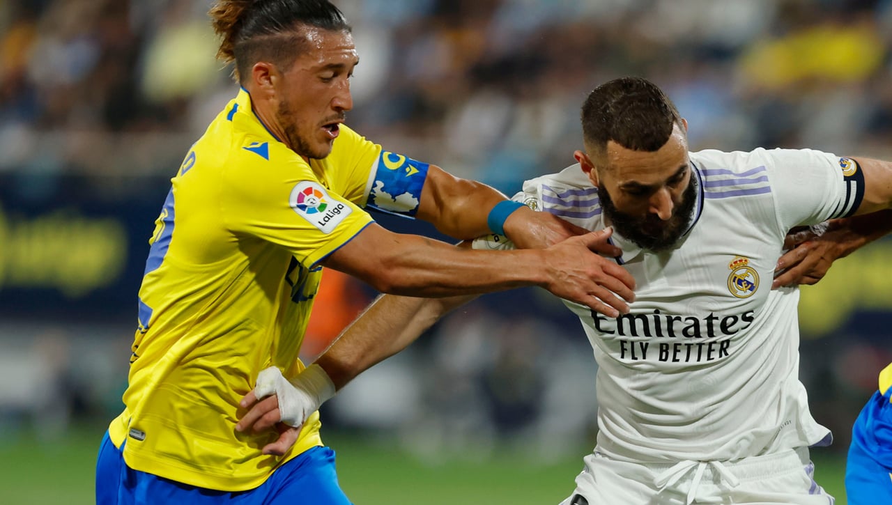 El Pacha Espino, a falta de firma